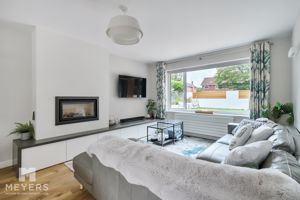 Living Room- click for photo gallery
